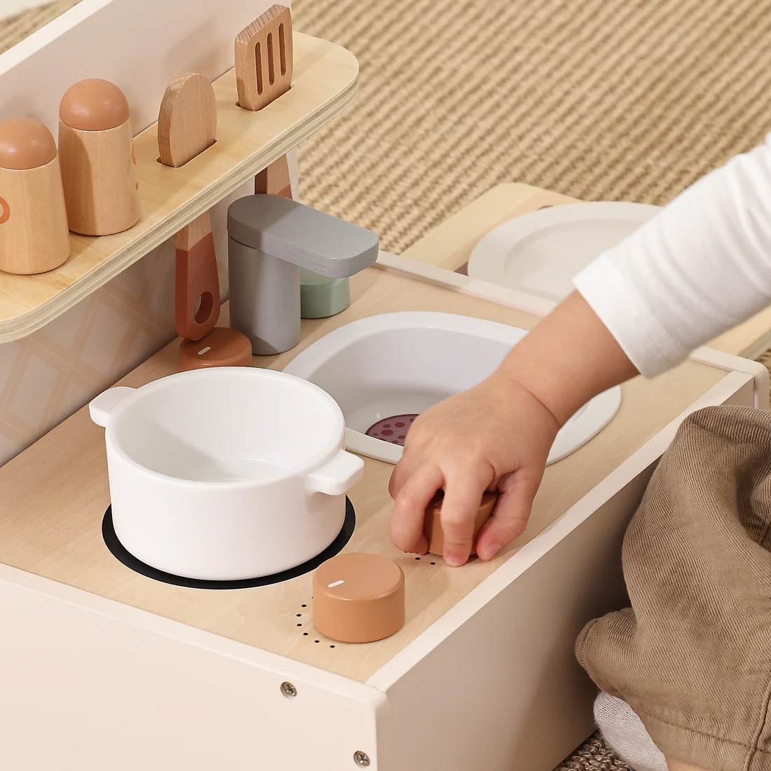 TJ754-KitchenSet-4490_4g.jpg