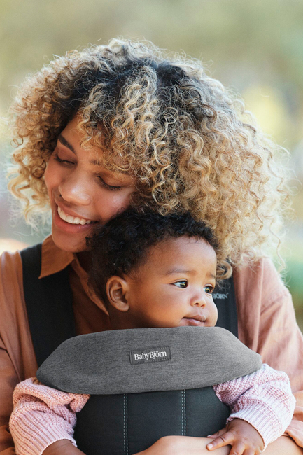BabyBjörn Hagesmæk til Bæresele Jersey, Mørkegrå