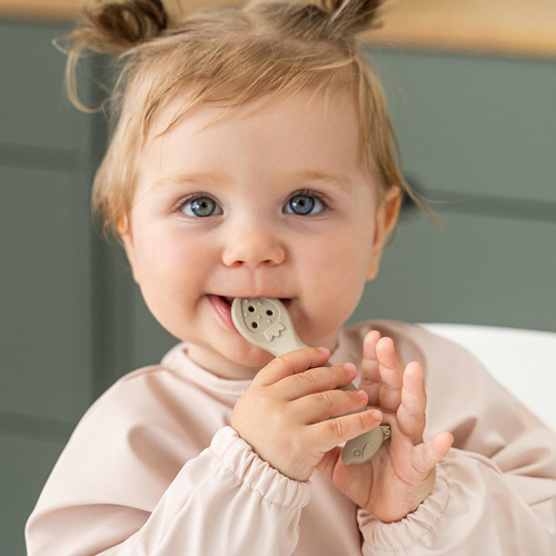 Done By Deer Sheepy Silikone Spisesæt Stick & Stay, Sand