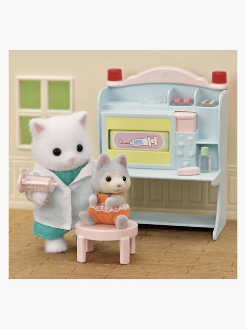 Sylvanian Families Dukkehustilbehør med Lægefigur