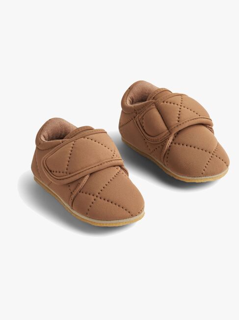 Wheat Sasha Indesko, Hazel