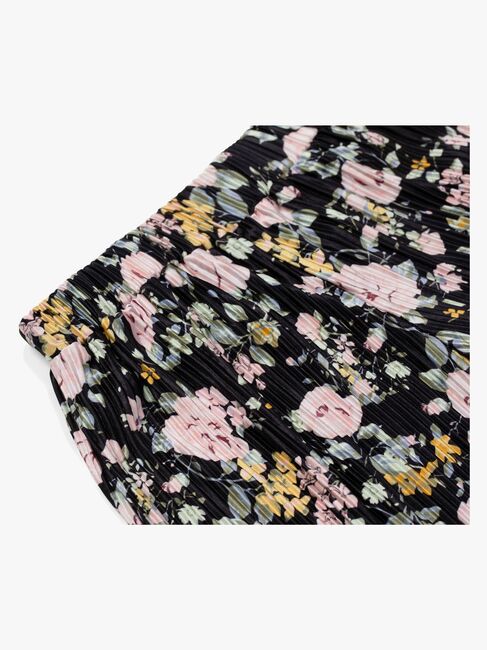 Luca & Lola Enrica Bukser, Flowers