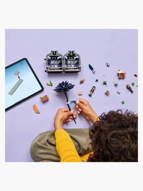 LEGO Wednesday 76784 Sort dahlia-blomst