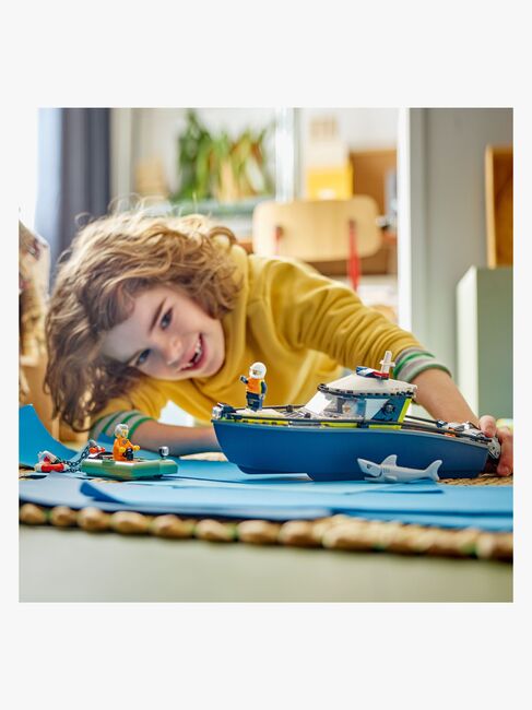 LEGO City 60456 Politibåd på forbryderjagt