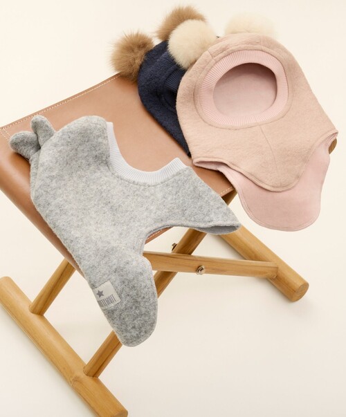 Huttelihut Elefanthue Merinould med Pomponer, Dark Navy