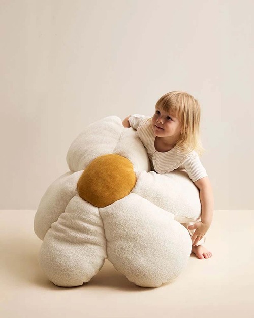 Kid's Concept Gulvpude, Blomst 1001068-1140_4d.jpg
