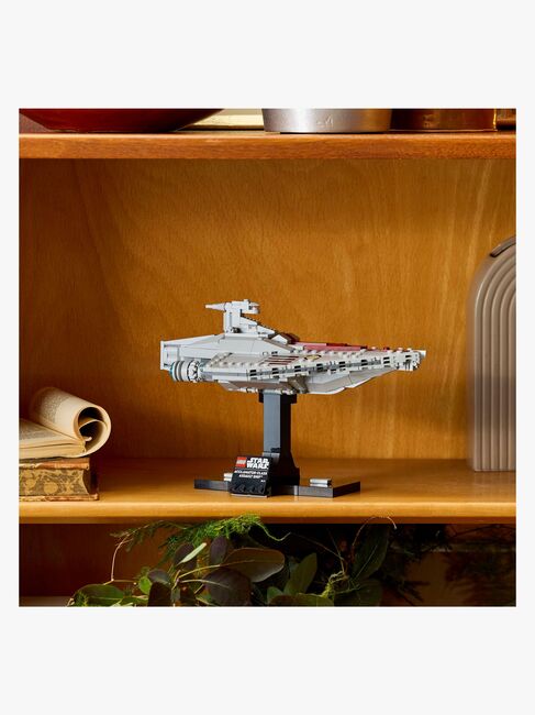 LEGO Star Wars 75404 Angrebsskib af Acclamator-klassen