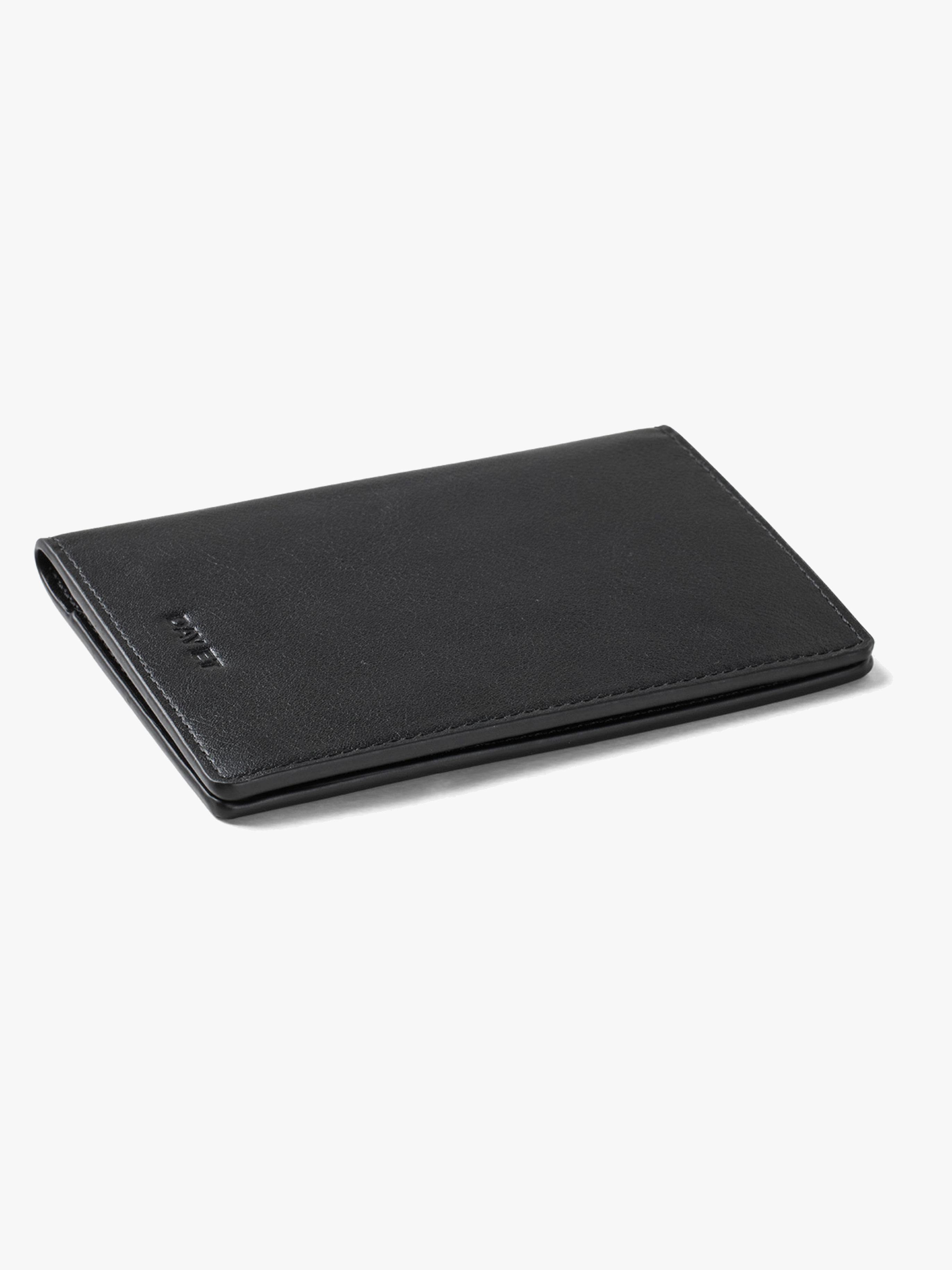 Day ET Pasetui, Black