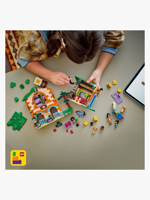 LEGO Friends 42654 Ponyfarm og stald