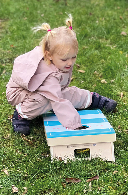 Small Foot Active Cornhole og Sling Puck Spil