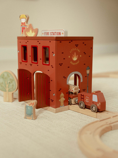 Little Dutch Brandstation LD2538-4563_4a.jpg