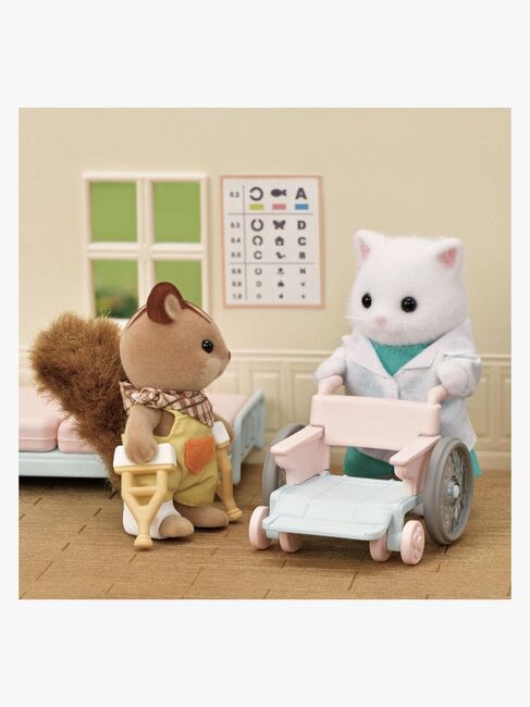 Sylvanian Families Dukkehustilbehør med Lægefigur
