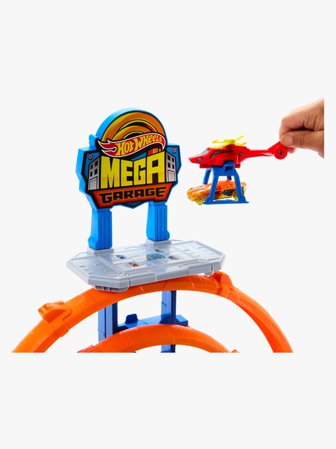 Hot Wheels City Mega Garage Racerbane