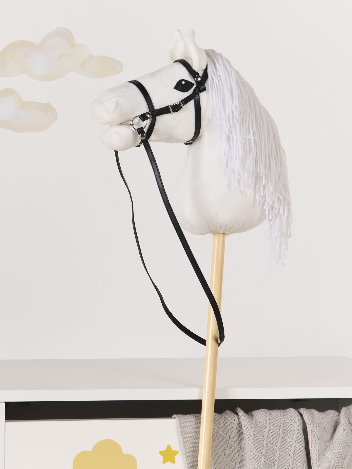 Cloudberry Castle Kæphest Tova