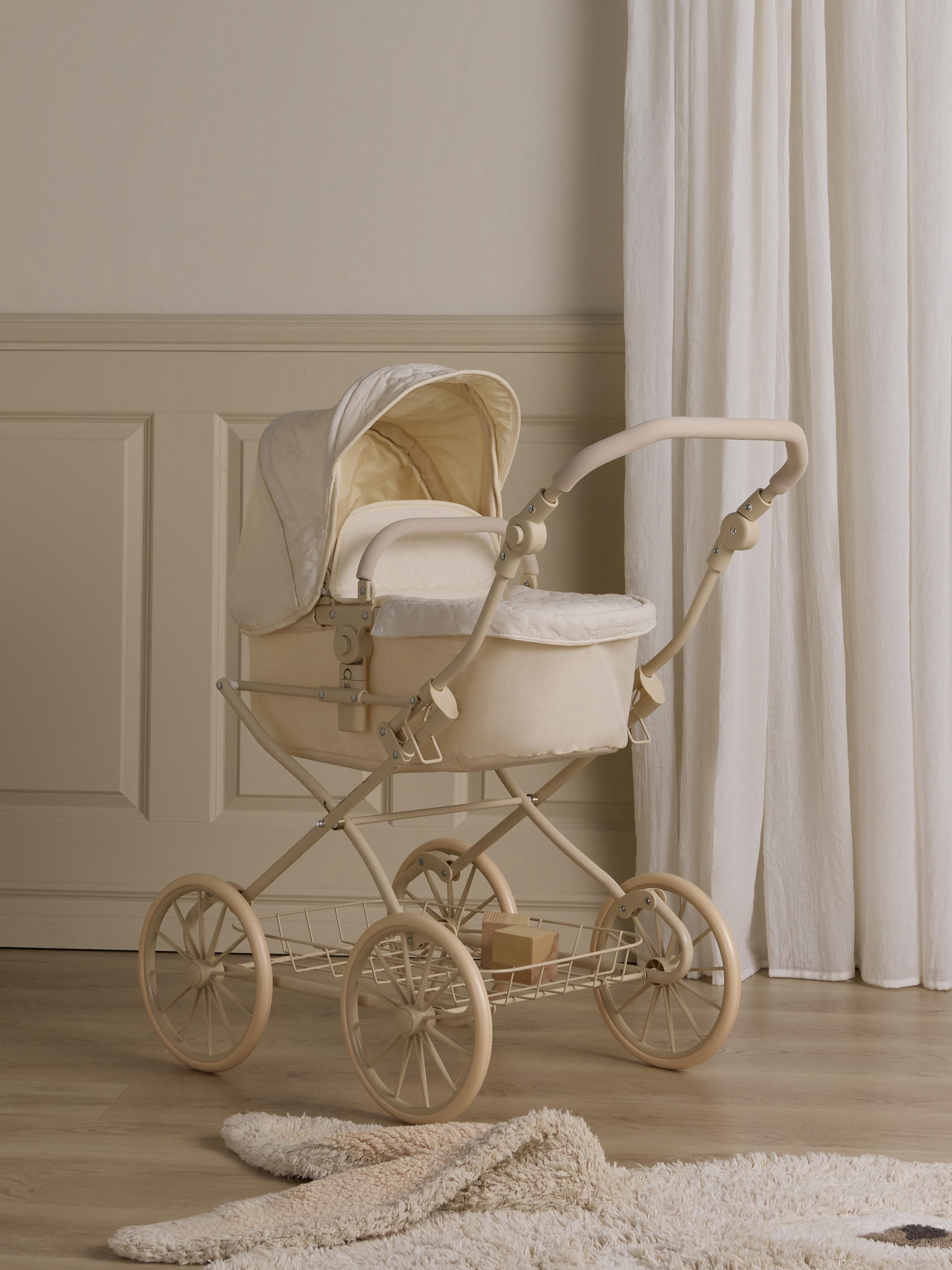 Alice & Fox Klassisk Dukkevogn, Cream