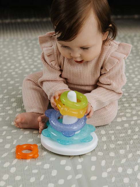Nuby IcyBite Stabelbare Bideringe 890650-1124_4a.jpg