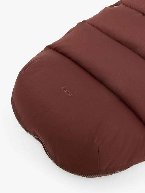 BM-BriskFootmuff-BURGUNDY-1882_3c.jpg