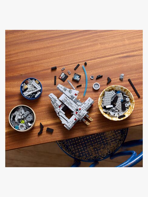 LEGO Star Wars 75375 Tusindårsfalken