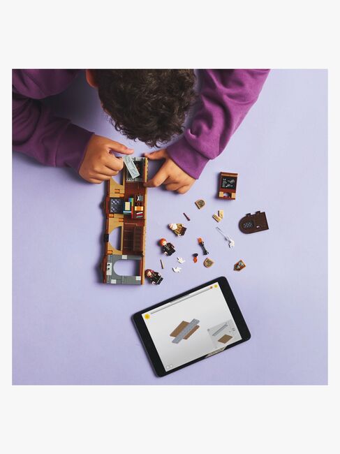 LEGO Harry Potter 76442 Hogwarts-slottet: Besværgelseslektion