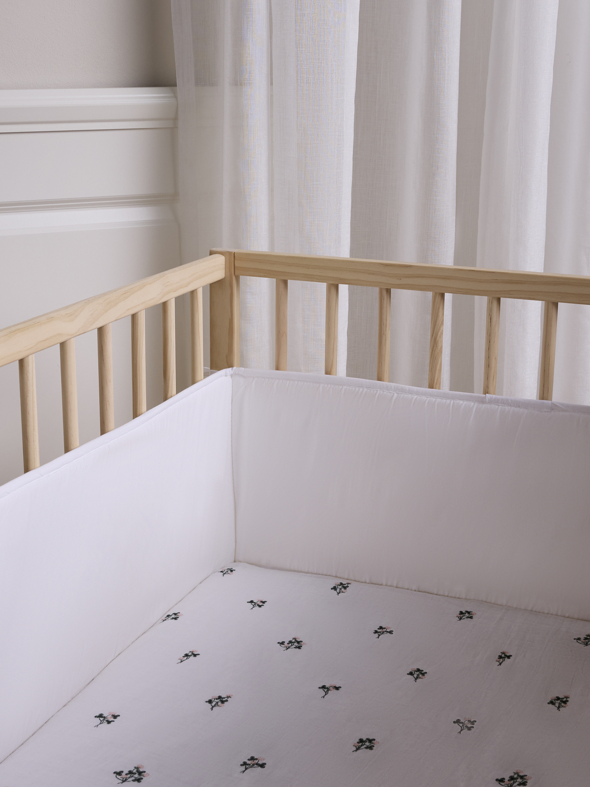 2062025_BABY-BUMPER-WHITE-2449_5.jpg