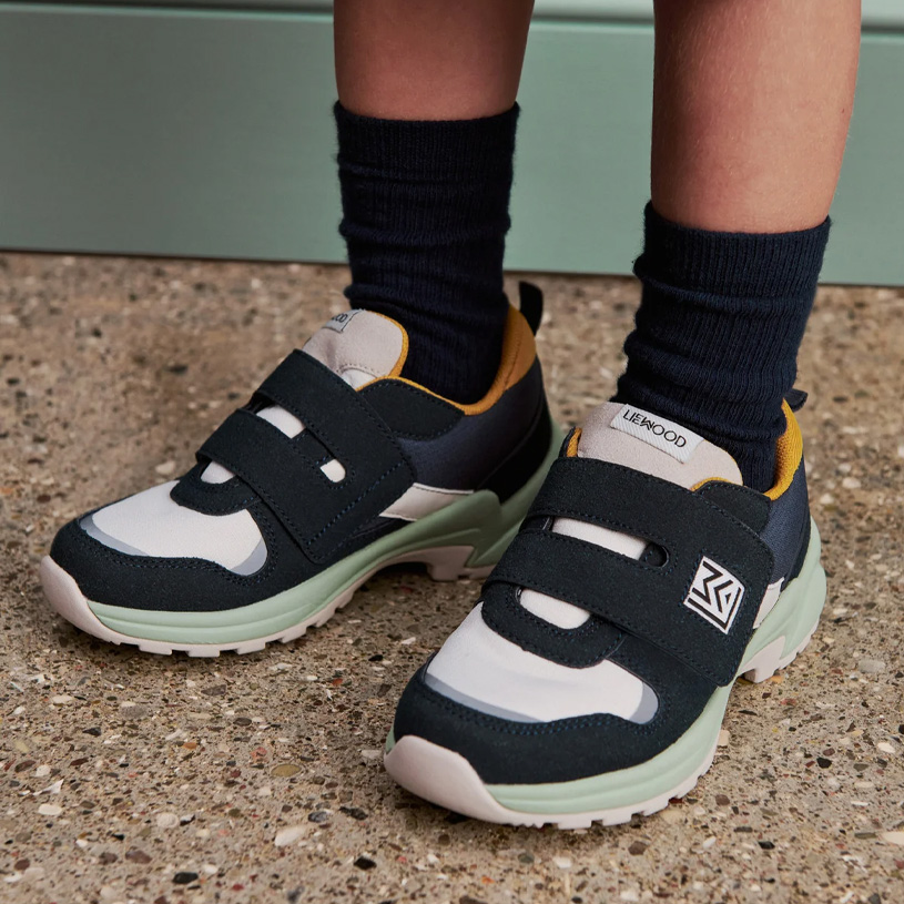 Underkategori_Sneakers_Banner_815x815_Streetwear.jpg