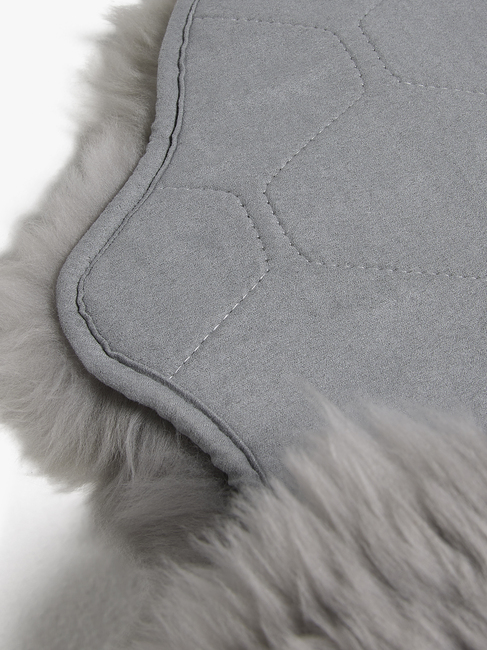 Nordlys Svea Lammeskind, Grå