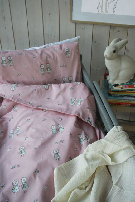 Elsa Beskow Blomsterfesten Sengesæt 150 x 210, Pink