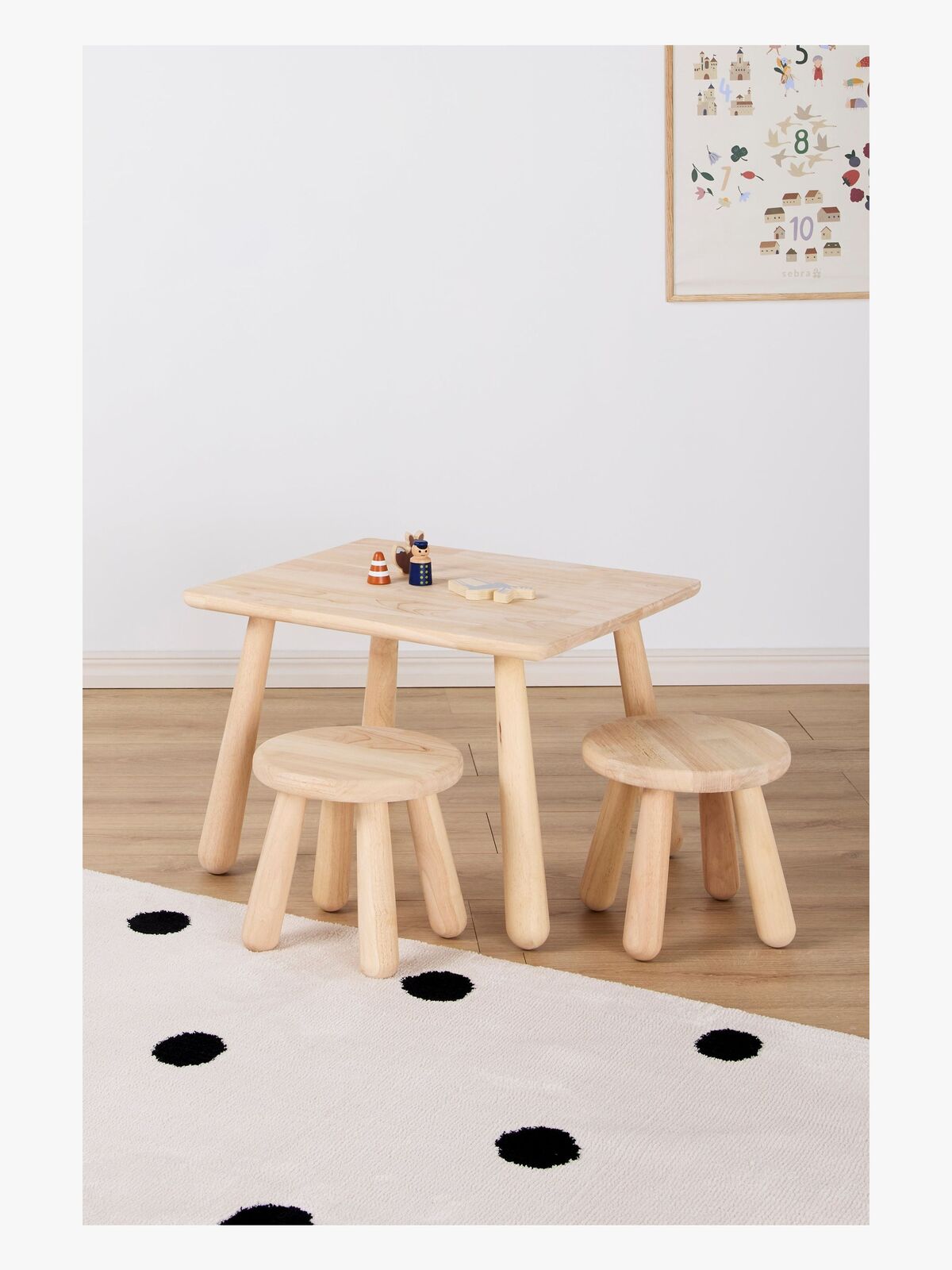 Minitude Nordic Rektangulært Bord & Runde Skamler, Natur