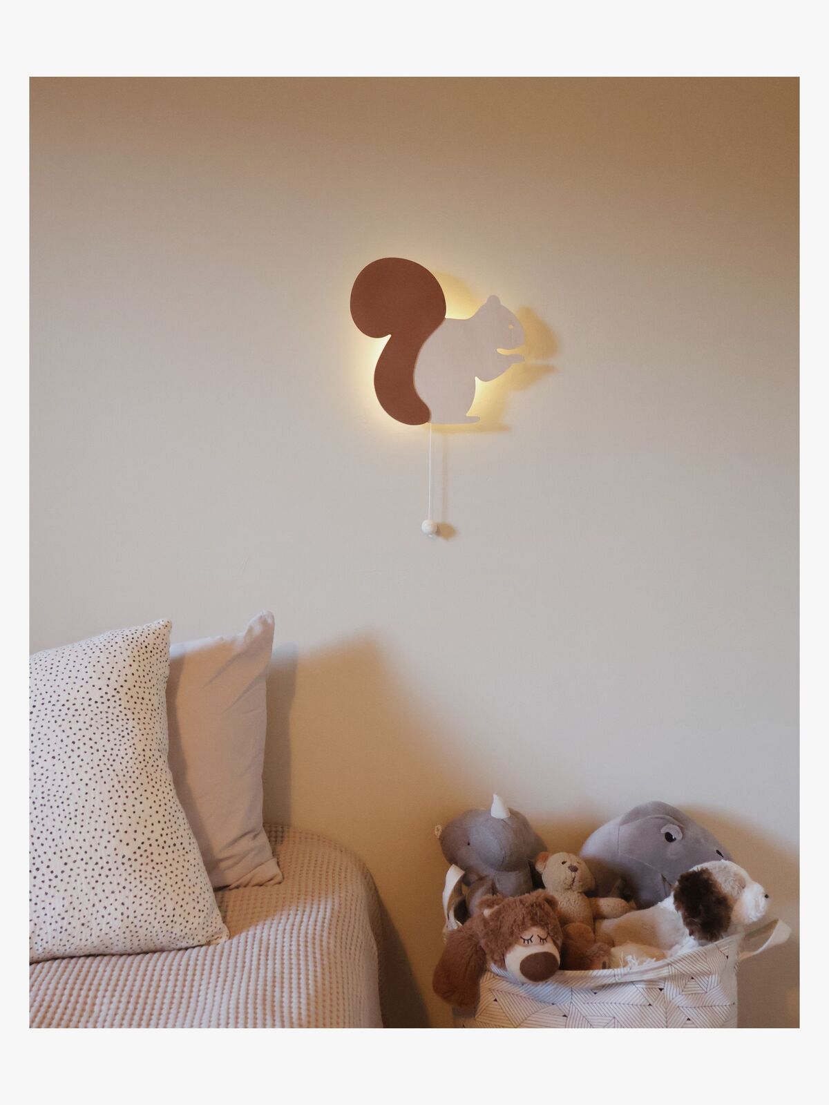 Oh, Poppy! Tore The Squirell Væglampe