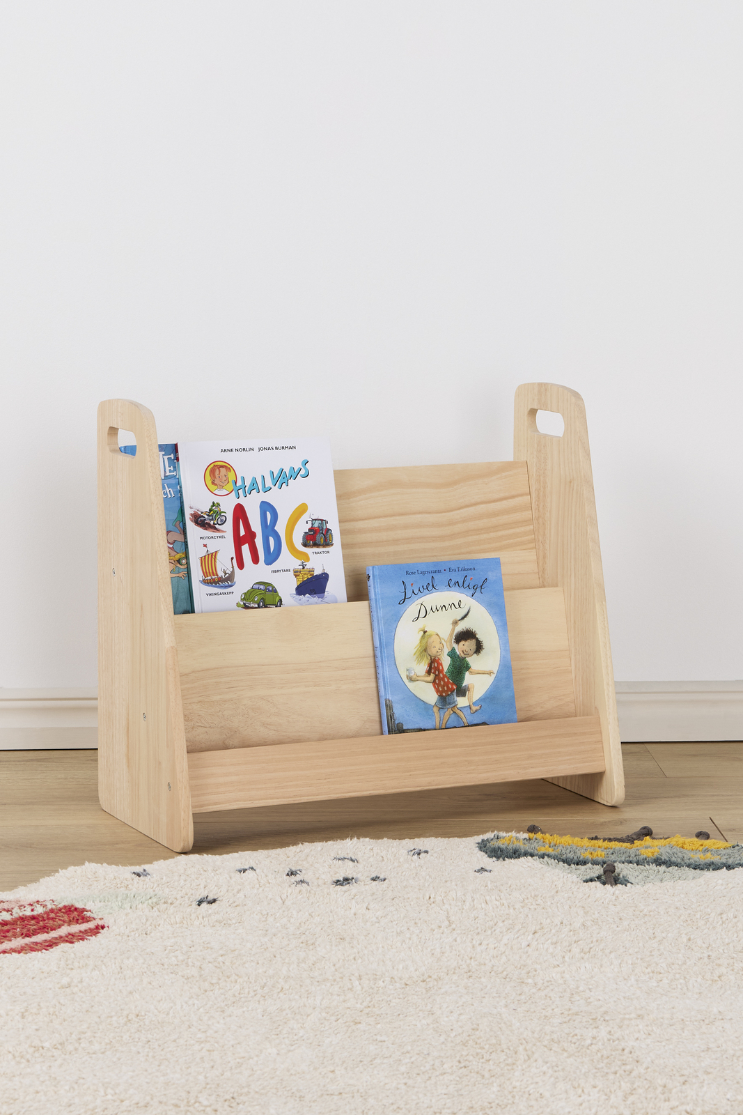 Minitude ENZO Bogreol, Natur