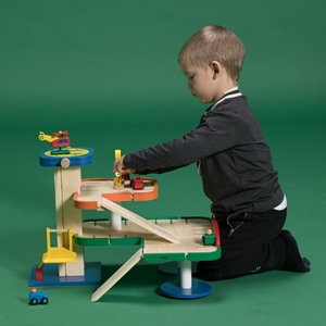 3-5 melvin_3år_woodlii_garage.jpeg